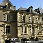 Chateau Du Beugnon 4*