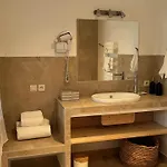 Bed & Breakfast Chateau Du Beugnon 4*