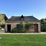 Chateau Du Beugnon 4* Tigné