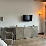 Bed & Breakfast Chateau Du Beugnon