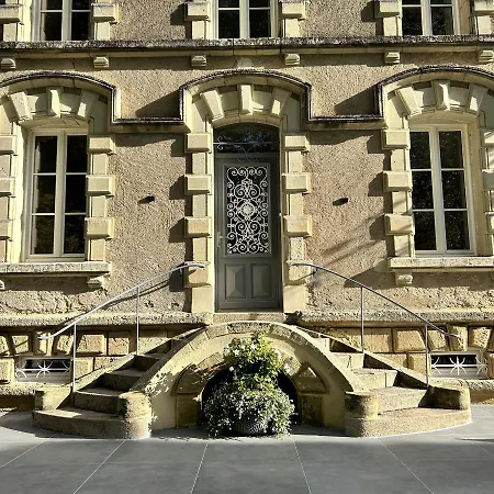 לינה וארוחת בוקר Chateau Du Beugnon