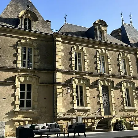 Chateau Du Beugnon 4*