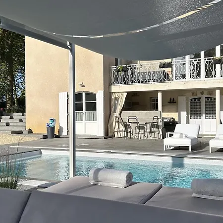 Bed & Breakfast Chateau Du Beugnon