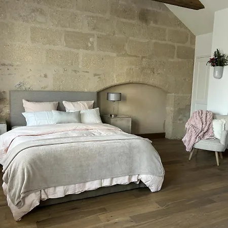 Chateau Du Beugnon לינה וארוחת בוקר