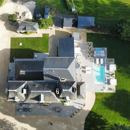 Chateau Du Beugnon Bed & Breakfast