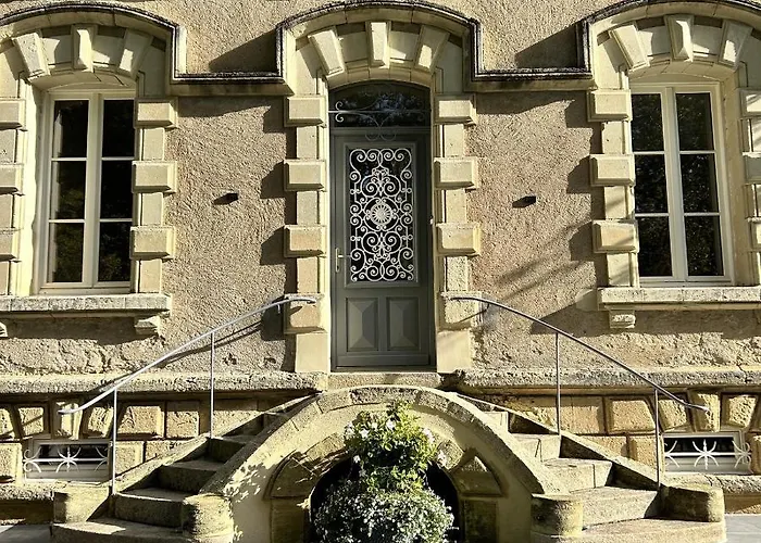 לינה וארוחת בוקר Chateau Du Beugnon