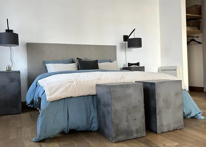 Chateau Du Beugnon לינה וארוחת בוקר 4*